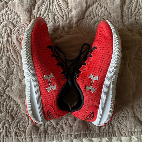 Under Armour Running shoes UA GS Charged Pursuit 2 Size 5Y - Picture 12 of 14